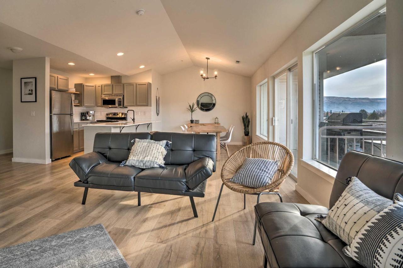 Chic Chelan Condo With Balcony, Walk To Lake And Dtwn! Ngoại thất bức ảnh